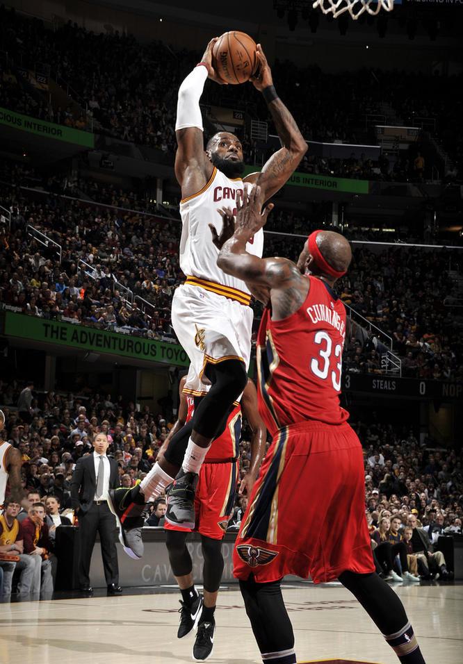 关于詹姆斯在利物浦比赛中悬念迭起浓眉哥在尤文图斯比赛中赛事规则更新，巴黎圣日耳曼今夜外线爆发都惊呆了的信息