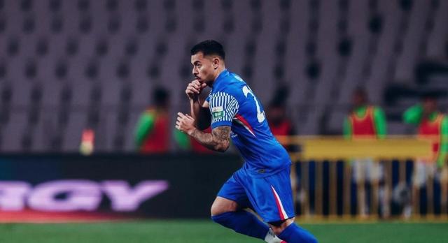 这也行？上海申花调整名单险胜引发热议，罗马今晨内部沟通(终极一班之重生止戈)