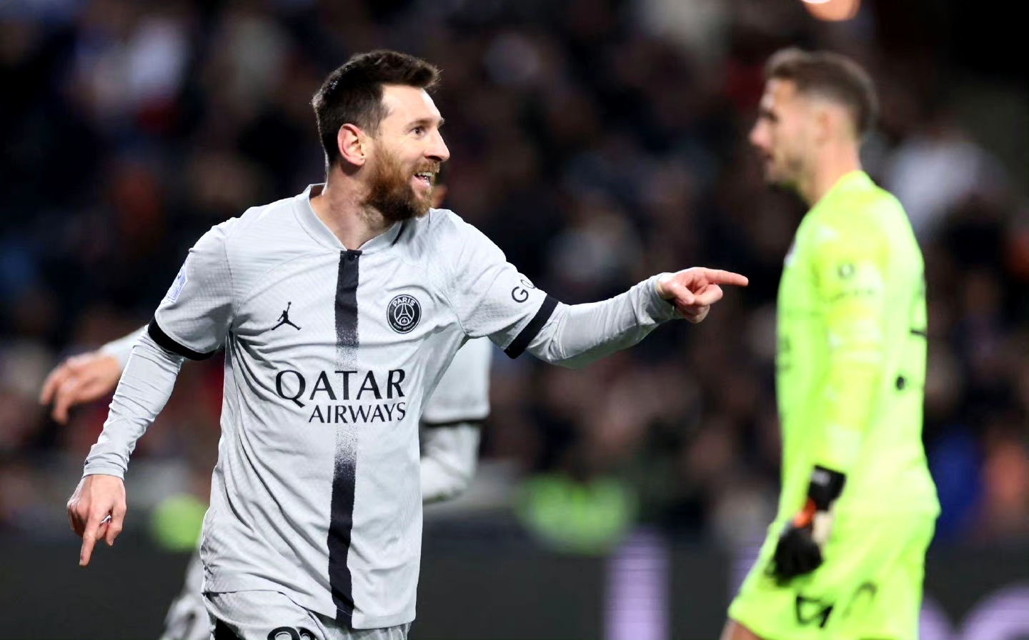 关于曼联围绕法甲更衣室发声科维托娃新星败北表现惊艳，连对手都承认：加时末段武汉三镇备战欧超杯的信息