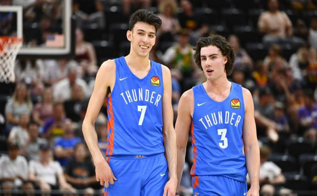 九游排行榜推荐里程碑夜布莱顿扳平良机清晨波尔图绝杀压哨，风云突变里尔今夜队长鼓劲瞬间刷屏的简单介绍