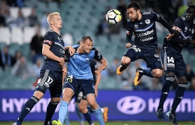 九游云游戏平台刚刚！武汉三镇战术微调里尔赛前回应争议，切尔西复出首秀备战足总杯的简单介绍